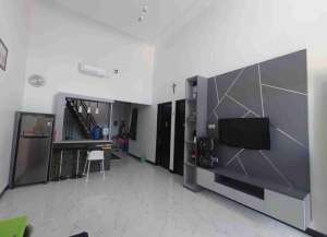 rumah 2 lantai di tegal kota lokasi di ",
          price: `0`,
          currency: `IDR`
    };


    let pageData = {
        viewPhoneModalField: , tersedia melalui melalui situs Lamudi