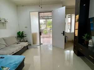 Rumah 2 Lantai Full Renovasi Samara Village Gading Serpong BSD City Tangerang Banten D lokasi di Pagedangan, tersedia melalui melalui situs Olx