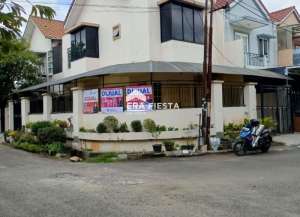 Rumah 2 Lantai Hook Taman Semanan Indah SHM Bisa KPR lokasi di kalideres, tersedia melalui melalui situs Lamudi