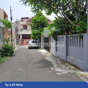 Rumah 2 Lantai Lt 200 Cipete Selatan Cilandak Jakarta Selatan , tersedia melalui melalui situs Rumah123