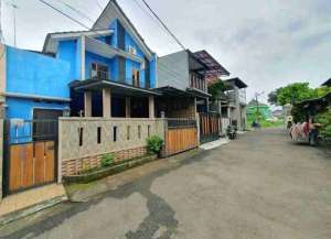Rumah 2 Lantai MinimalisPremium di Cluster Villa Dewi Sri Cikaret Hijau, Pasirkuda lokasi di ",
          price: `850000000`,
          currency: `IDR`
    };


    let pageData = {
        viewPhoneModalField: , tersedia melalui melalui situs Lamudi