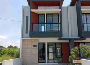 Rumah 2 lantai , ready ada lokasi di ",
          price: `884000008`,
          currency: `IDR`
    };


    let pageData = {
        viewPhoneModalField: , tersedia melalui melalui situs Lamudi