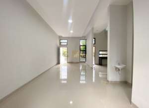 RUMAH 2 LANTAI, SIAP HUNI DEKAT JALAN KALIURANG KM 7 lokasi di ",
          price: `1750000000`,
          currency: `IDR`
    };


    let pageData = {
        viewPhoneModalField: , tersedia melalui melalui situs Lamudi