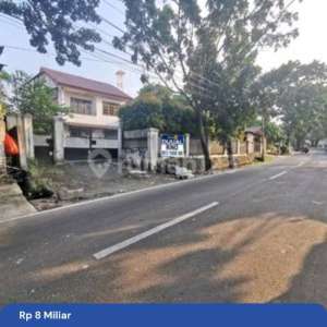 Rumah 2 Lantai Terawat Lebar 30 Meter Tepi Jalan Muchtar Raya Petukangan Utara Jakarta Selatan , tersedia melalui melalui situs Rumah123