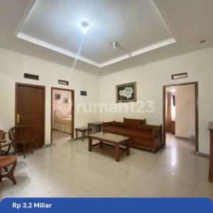 Rumah 2 Lantai Turangga Dekat Perkantoran , tersedia melalui melalui situs Rumah123