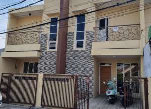 Rumah 2 lt akses mobil tangerang lokasi di gondrong, tersedia melalui melalui situs Lamudi