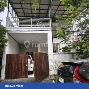 Rumah 2.5 Lantai Nyaman Tenang Sejuk Di Taman Royal, Tangerang , tersedia melalui melalui situs Rumah123