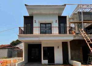 RUMAH 2LANTAI SIAP HUNI TERJANGKAU lokasi di sawangan-1, tersedia melalui melalui situs Lamudi