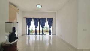 Rumah 2Lt 10x20m Cluster Terdepan Di JGC lokasi di Cakung, tersedia melalui melalui situs Olx