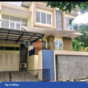 Rumah 2lt Mewah di Perum Candi Golf, Jangli, Semarang. , tersedia melalui melalui situs Rumah123