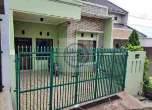 rumah 3 kamar komplek exclusive billymoon lokasi di ",
          price: `1300600060`,
          currency: `IDR`
    };


    let pageData = {
        viewPhoneModalField: , tersedia melalui melalui situs Lamudi