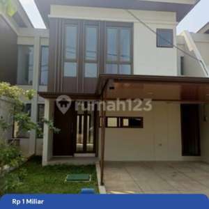 Rumah 4BR gaya jepang depan danau dan club house , tersedia melalui melalui situs Rumah123