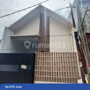 Rumah 7 menit ke Primaya Hospital Bekasi Utara Bebas Banjir J-37049 , tersedia melalui melalui situs Rumah123