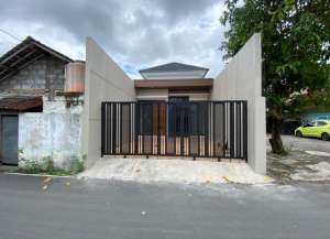 Rumah 800Jt-an Full Pagar Di Kalasan Dekat Lotte Mart Maguwoharjo lokasi di depok-2, tersedia melalui melalui situs Lamudi