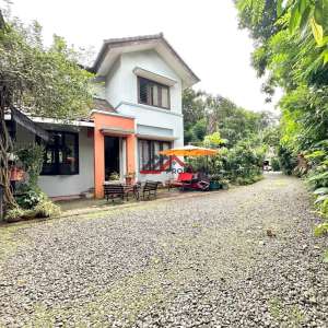 Rumah Asri Siap Huni Dekat Pintu Tol Andara lokasi di Cinere, tersedia melalui melalui situs Olx