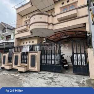 Rumah Bagus Nego Shm Di Duren Sawit Komplek Abadi , tersedia melalui melalui situs Rumah123