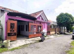 Rumah Bagus Siap Huni di Gedongan dekat Pintu Tol Klodran Solo lokasi di ",
          price: `22000000`,
          currency: `IDR`
    };


    let pageData = {
        viewPhoneModalField: , tersedia melalui melalui situs Lamudi