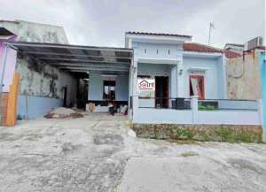 Rumah Bagus Siap Huni di Mini Cluster Gondangrejo lokasi di ",
          price: `375000000`,
          currency: `IDR`
    };


    let pageData = {
        viewPhoneModalField: , tersedia melalui melalui situs Lamudi