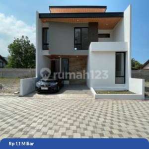 Rumah Baru 2 Lantai Desain Kontemporer Dalam Perum Di klidon jl.kaliurang km 13,Dekat Kampus UII , tersedia melalui melalui situs Rumah123