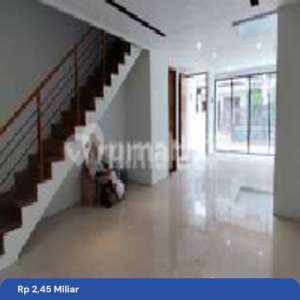 Rumah Baru 2 Lantai Siap Huni Modern Di Kopo Mas , tersedia melalui melalui situs Rumah123