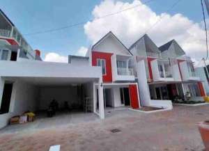 Rumah Baru Minimalis di Cluster Dr Ratna Jatibening - Dekat ke LRT Cikunir 1 lokasi di ",
          price: `0`,
          currency: ``
    };


    let pageData = {
        viewPhoneModalField: , tersedia melalui melalui situs Lamudi