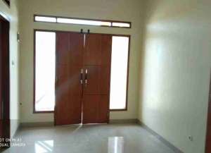 Rumah baru siap huni dekat Setiabudi claster cihanjuang Parongpong bandung karya vil lokasi di ",
          price: `590000000`,
          currency: `IDR`
    };


    let pageData = {
        viewPhoneModalField: , tersedia melalui melalui situs Lamudi