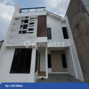 RUMAH BEKASI RASA AMERIKASKANDINAVIAN Rumah 2 Lantai Custom Design di Galaxy. Akses Strategis DIAPIT 3 TOL, Dekat Pusat Kuliner dan Bisnis. Amankan Slot Custom Design Anda Sekarang , tersedia melalui melalui situs Rumah123