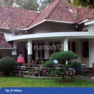 Rumah Belanda Di Kawasan Elit Kota Bandung , tersedia melalui melalui situs Rumah123