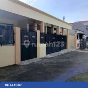 Rumah Beserta Kontrakan Dan Kostan 14 Kamar Lokasi Strategis Dekat Meruya Utara , tersedia melalui melalui situs Rumah123