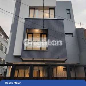 RUMAH Brand New JELAMBAR GROGOL PETAMBURAN JAKARTA BARAT , tersedia melalui melalui situs Rumah123