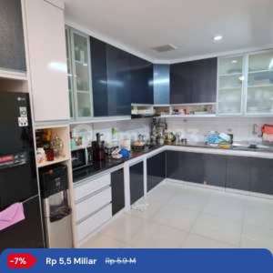 Rumah Camar Elok. Selatan. Renovasi. Semi Furnished. Nego , tersedia melalui melalui situs Rumah123