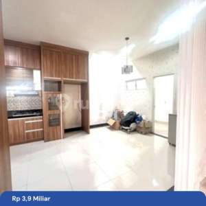 Rumah Cantik 2 Lantai Di Greenlake Cluster Amerika Bagus , tersedia melalui melalui situs Rumah123