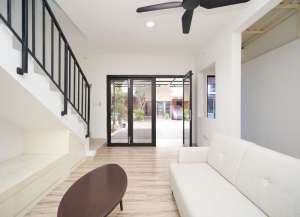 Rumah Cantik Baru Renov 9 Menit ke RS Satria Medika Siap KPR J-9247 lokasi di ",
          price: `910000000`,
          currency: `IDR`
    };


    let pageData = {
        viewPhoneModalField: , tersedia melalui melalui situs Lamudi