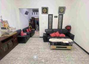 Rumah Cantik Bersih Terawat Lingkungan nyaman bebas banjir lokasi di grogol-petamburan, tersedia melalui melalui situs Lamudi