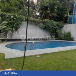 rumah cantik dengan swiming pool di Cilandak Jakarta Selatan , tersedia melalui melalui situs Rumah123