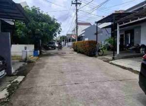 RUMAH CANTIK DI PERUMAHAN BUKIT MAMPANG RESIDENCE LIMO DEPOK lokasi di ",
          price: `1300000000`,
          currency: `IDR`
    };


    let pageData = {
        viewPhoneModalField: , tersedia melalui melalui situs Lamudi