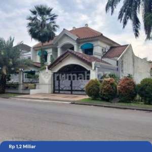 Rumah Cantik Megah Termurah Di Villa Dago Pamulang , tersedia melalui melalui situs Rumah123