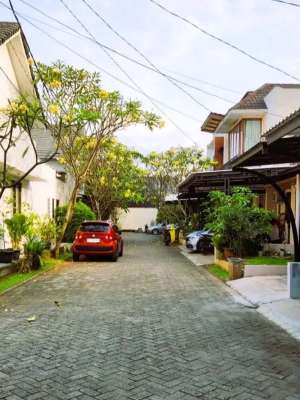 Rumah cluster jln cendrawasih ciputat dekat upj dan xchange bintaro lokasi di Ciputat, tersedia melalui melalui situs Olx
