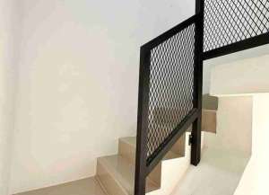 Rumah cluster Siap huni di Jatisampurna kota Bekasi 2 lantai strategis 5 menit ke pintu tol Jatikarya,mall dan plaza Cibubur lokasi di ",
          price: `689000000`,
          currency: `IDR`
    };


    let pageData = {
        viewPhoneModalField: , tersedia melalui melalui situs Lamudi