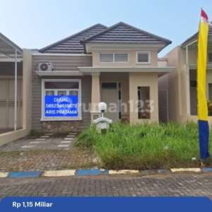 Rumah Di Boulevard Jasmine Park Plamongan Indah Pedurungan Semarang , tersedia melalui melalui situs Rumah123