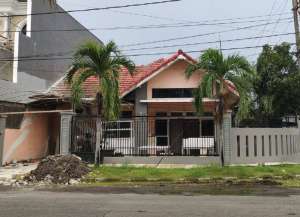 Rumah Di Jalan Kembar Utama Nirwana Eksekutif Surabaya Murah lokasi di rungkut, tersedia melalui melalui situs Lamudi