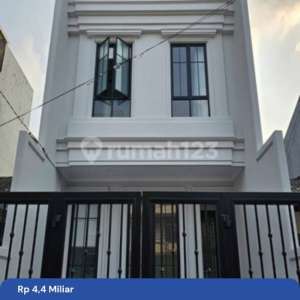 Rumah Di Janur Kuning Kelapa Gading , tersedia melalui melalui situs Rumah123