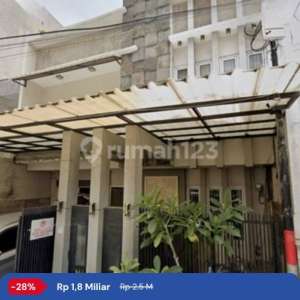 Rumah Di Pusat Kota. Di Jl. Petojo Sabangan I, Petojo Selatan, Gambir, Kota Jakarta Pusat, Dki Jakarta, Indonesia, 10160, Petojo , tersedia melalui melalui situs Rumah123