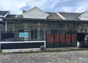 rumahditegalperumahan sapphire lokasi di ",
          price: `550000000`,
          currency: `IDR`
    };


    let pageData = {
        viewPhoneModalField: , tersedia melalui melalui situs Lamudi