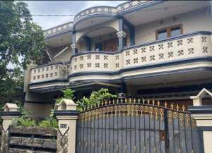 Rumah diJalan Bahagia Permai VII, Margacinta, Kota Bandung lokasi di ",
          price: `2300000000`,
          currency: `IDR`
    };


    let pageData = {
        viewPhoneModalField: , tersedia melalui melalui situs Lamudi