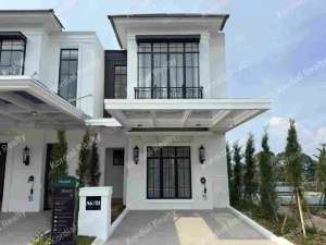 RUMAH DIJUAL DI BOGOR BARAT KATULAMPA lokasi di Bogor Timur - Kota, tersedia melalui melalui situs Olx