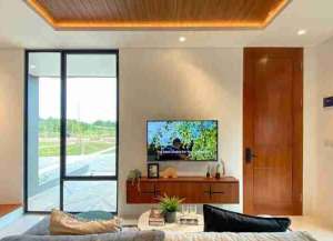 RUMAH DIJUAL DI CISAUK TANGERANG lokasi di ",
          price: `1514000000`,
          currency: `IDR`
    };


    let pageData = {
        viewPhoneModalField: , tersedia melalui melalui situs Lamudi