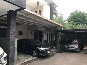 Rumah Dijual di Jalan Mampang Prapatan Tegal Parang Mampang Prapatan Jakarta Selatan lokasi di Mampang Prapatan, tersedia melalui melalui situs Olx