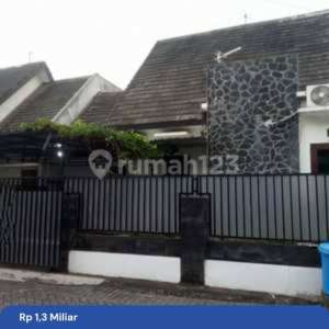 Rumah DIjual di Maguwoharjo Tajem, Dalam Perumahan, Onegatesystem. Security 24 Jam. , tersedia melalui melalui situs Rumah123