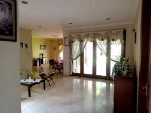 Rumah duren tiga pancoran Jakarta selatan bebas banjir lokasi di Pancoran, tersedia melalui melalui situs Olx